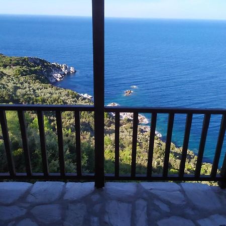 Triple Studio Room With The Most Beatifull View In Mylopotamos Tsagarada Bagian luar foto